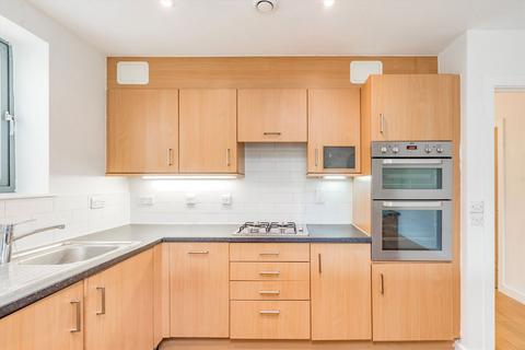 2 bedroom flat for sale, Gunnersbury Lane, London W3