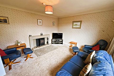 42 St. Georges, Castle Douglas, DG7 1LN