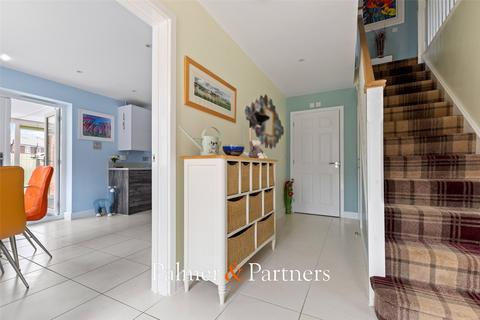 3 bedroom semi-detached house for sale, St. Andrews Close, Alresford, Colchester, Essex, CO7