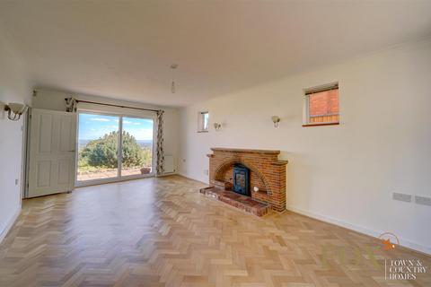 undefined, Queens Drive, Malvern WR14