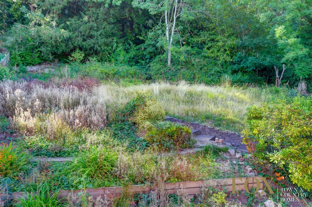 23 Queens Drive (1).