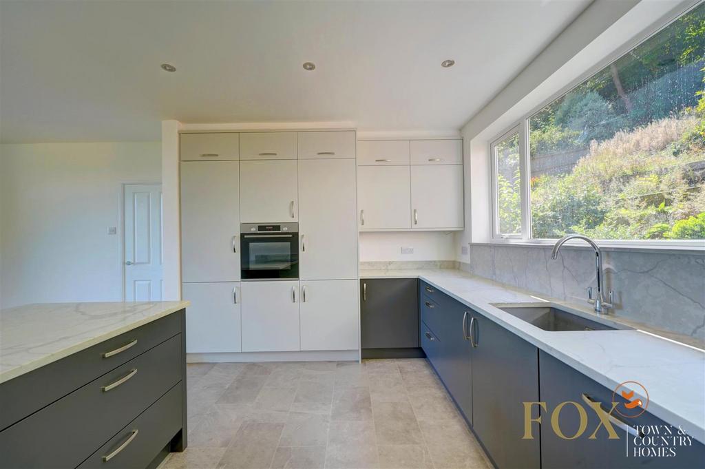23 Queens Drive (13)
