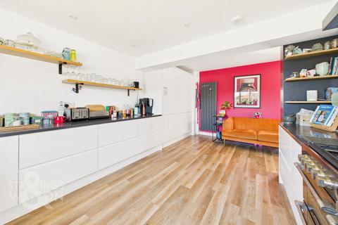 2 Green Park, Harleston, IP20 9DT
