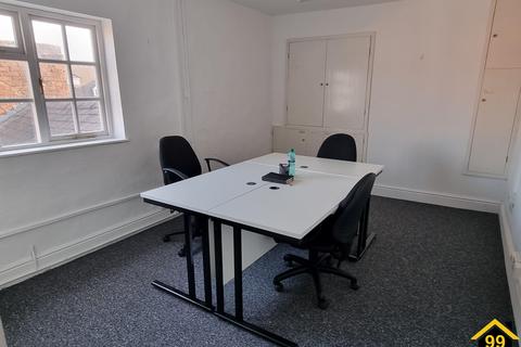 Office to rent - Aldergate, Tamworth, Staffordshire, B79