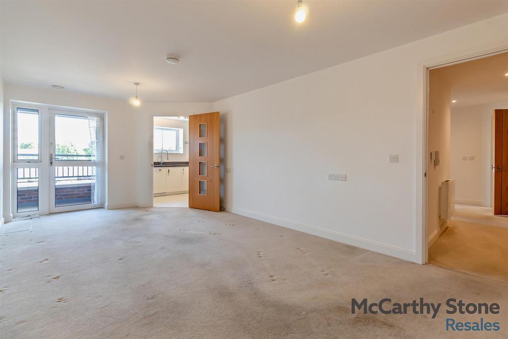 8659102-interior02-800.jpg