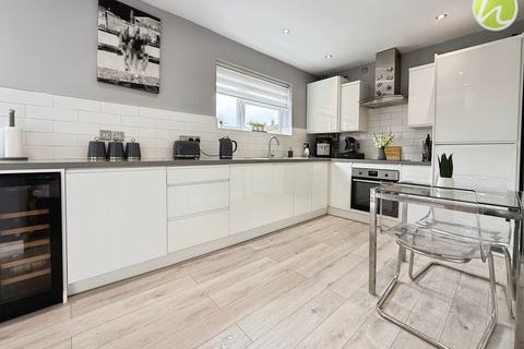 123 Garron Lane, South Ockendon, RM15 5JU