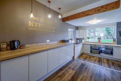 5 bedroom detached house for sale, Catholic Lane, Dudley