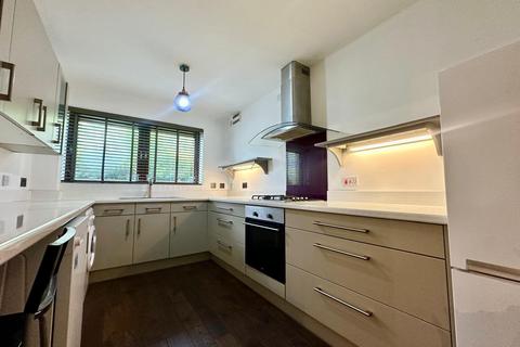 2 bedroom flat for sale, Alderwood Place, Princes Way, Solihull, West Midlands, B91