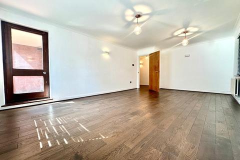 2 bedroom flat for sale, Alderwood Place, Princes Way, Solihull, West Midlands, B91