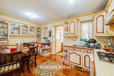 3 bedroom terraced house for sale, South Esk Road, Forest Gate E7