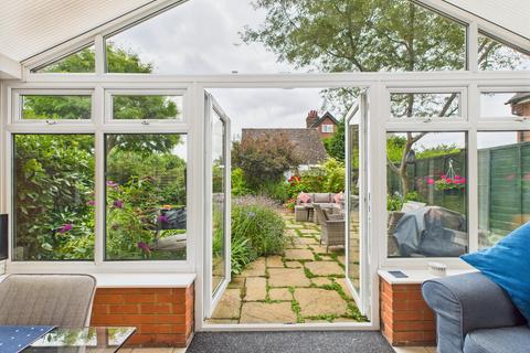 4 bedroom detached house for sale, Watlington Road, Lewknor, Oxfordshire