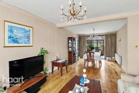 3 bedroom end of terrace house for sale, Hedge Lane, London
