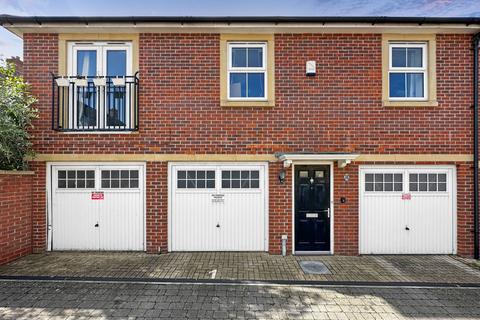 2 bedroom coach house for sale, St. James Gardens, Trowbridge BA14