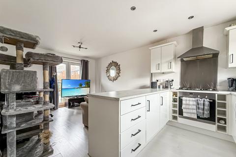 2 bedroom coach house for sale, St. James Gardens, Trowbridge BA14