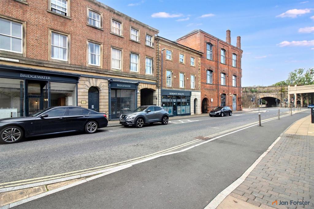 Wellington Street