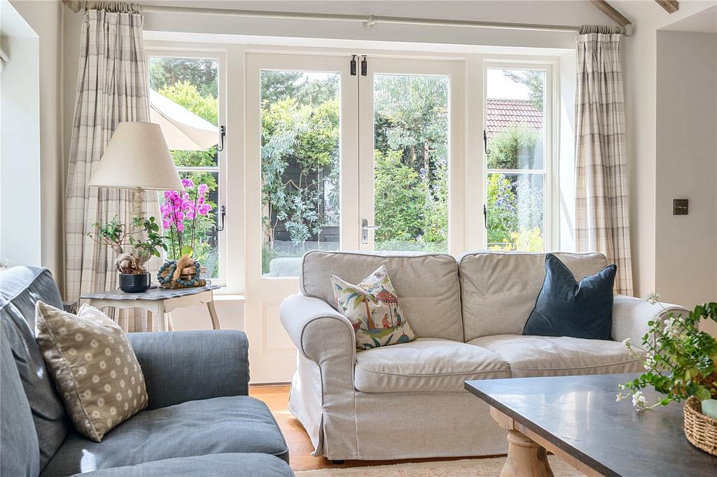 Sitting Room Detail