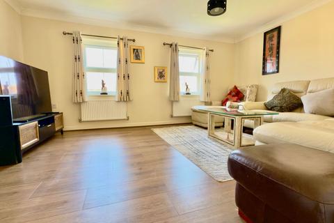 4 bedroom semi-detached house for sale, Monarch Drive, Sittingbourne ME10