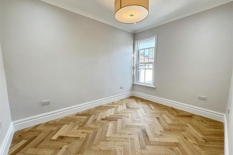 13 Lister Road, London, E11 3DS