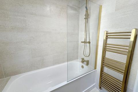 13 Lister Road, London, E11 3DS