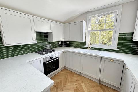 13 Lister Road, London, E11 3DS