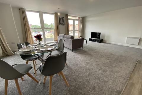 3 bedroom apartment to rent, Adelphi Wharf, Adelphi Street, Salford