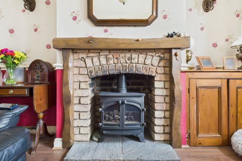 3 bedroom terraced house for sale, Meadow Road, Netherfield, Nottingham