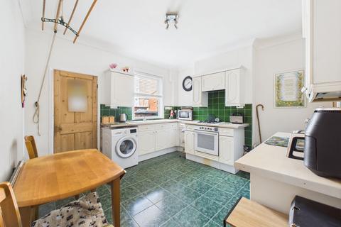 3 bedroom terraced house for sale, Meadow Road, Netherfield, Nottingham
