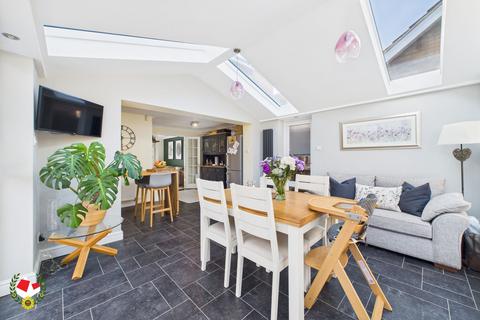 61 Bay Tree Road, Abbeymead, Gloucester, GL4 5WD