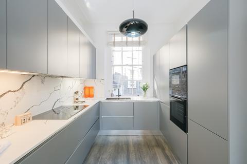 3 bedroom terraced house to rent, Connaught Street, Hyde Park, W2