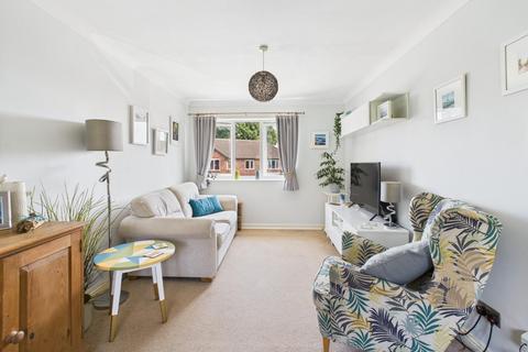 2 bedroom flat for sale, Earlsfield Drive, Chelmsford CM2