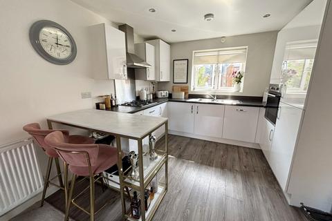 2 bedroom flat for sale, Newman Square, Shirley