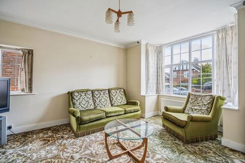 3 bedroom detached house for sale, Lowndes Avenue, Chesham HP5