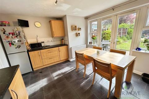 50 Willow Tree Grove, Stoke-on-trent, ST4 3BF