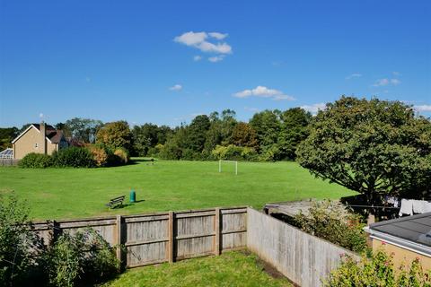 undefined, Redhill Close, Derry Hill