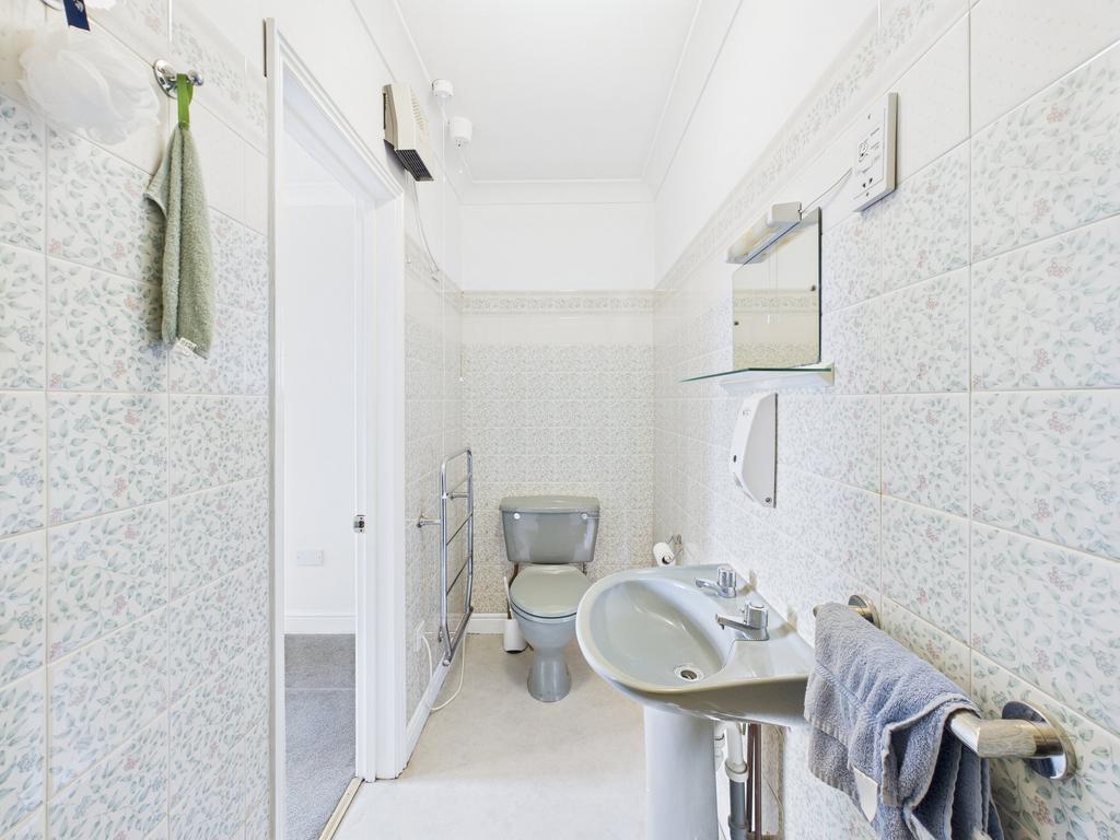 En-suite shower room