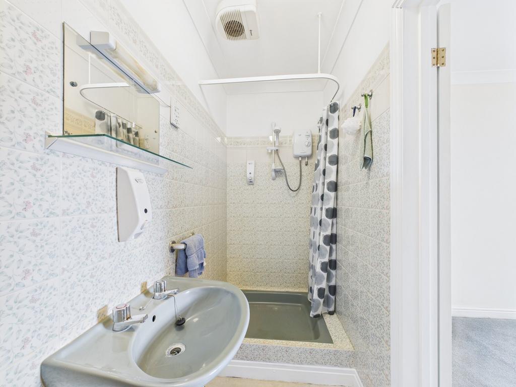 En-suite shower room