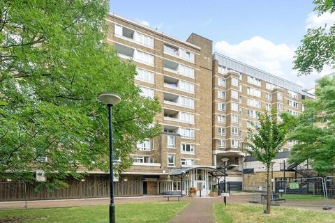 4 bedroom flat to rent, St. Luke's Estate, London EC1V