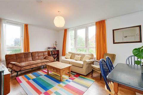 4 bedroom flat to rent, St. Luke's Estate, London EC1V