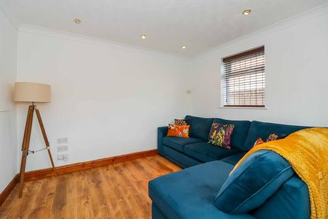 3 bedroom semi-detached house for sale, Croft Meadow, Chipperfield, WD4