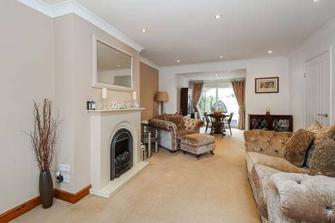 3 bedroom semi-detached house for sale, Croft Meadow, Chipperfield, WD4