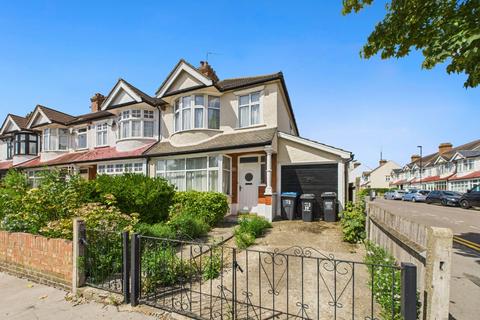 Oliver Avenue, London SE25