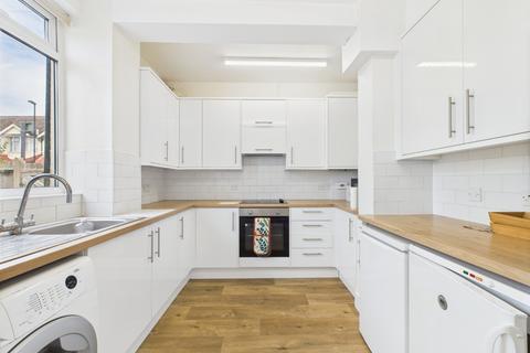 3 bedroom end of terrace house for sale, Oliver Avenue, London SE25
