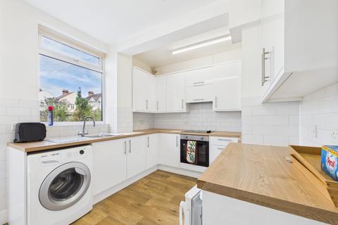 3 bedroom end of terrace house for sale, Oliver Avenue, London SE25