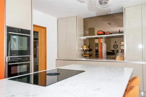4 bedroom detached bungalow for sale, Rectory Road, Worthing