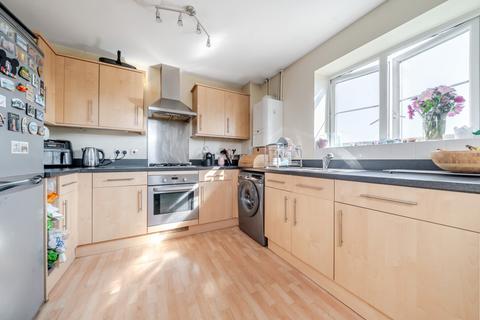 1 bedroom flat for sale, Brosse Way, Bromley, London, BR2