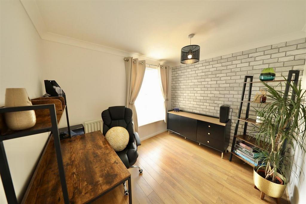 Image 13-08-2025 at 18.44 (1).jpg