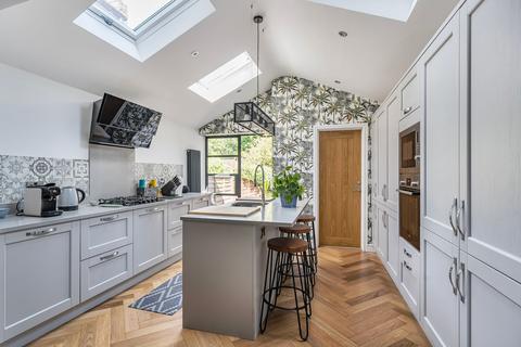 18 Albert Street, Windsor, SL4 5BU