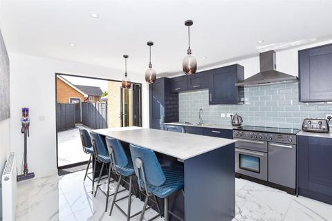 undefined, Furfield Chase, Maidstone ME17