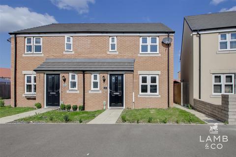 3 bedroom semi-detached house for sale, Auger Road, Clacton-on-sea CO16
