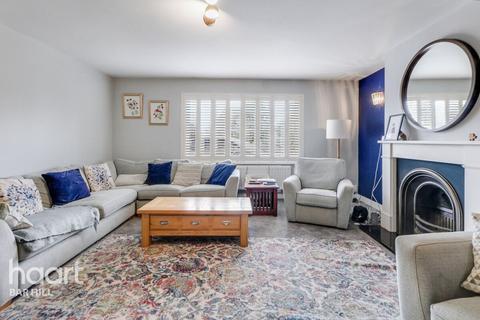 132 Boxworth End, Swavesey, Cambridge, CB24 4RA